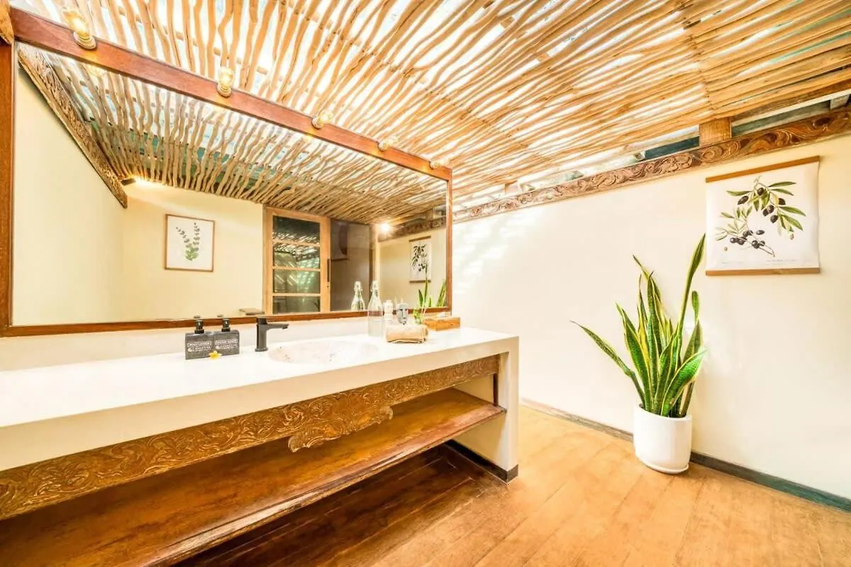 Villa Venice - 2000M2 Garden Right Behind Beach 塞米亚克