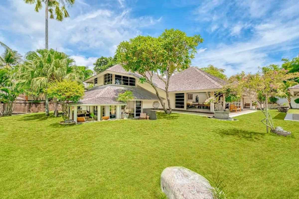 Villa Venice - 2000M2 Garden Right Behind Beach Seminyak  Indonesia