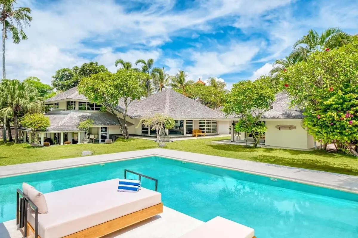 Villa Venice - 2000M2 Garden Right Behind Beach Seminyak 0*,  Indonesien